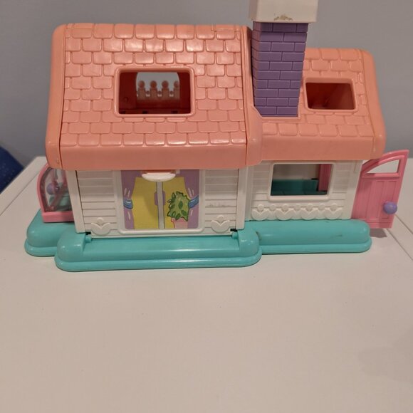 Vintage 1988 Fisher Price Smooshees Cuddles House with 5 accessories - Picture 3 of 7